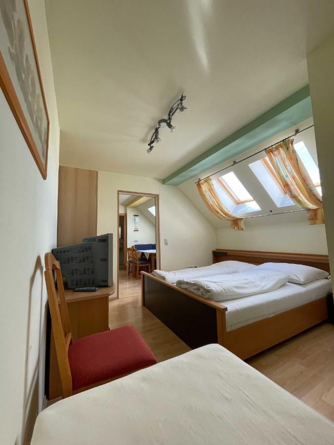 Vural Rooms กมึนด์ ภายนอก รูปภาพ